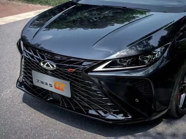 锐评艾瑞泽5GT：集各种抽象于一身的芜湖牢大小钢炮#全能好车 #强烈推荐 #dou是好车 #抖音汽车 #奇瑞汽车