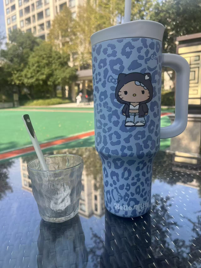 真的会有人花三百块买这个杯子吗？