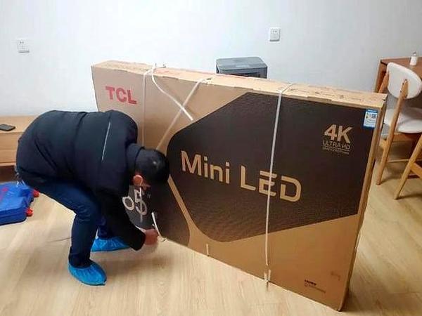同样都是65寸4K电视，为什么有的卖3千，有的卖1万？看完就明白了