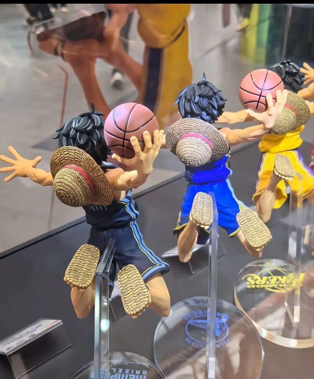 我要成为篮球王的男人! 海贼王xNBA 联名路飞实物曝光!