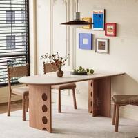 中古风岩板洞石法式餐桌：小户型的轻奢奶油风治愈提案