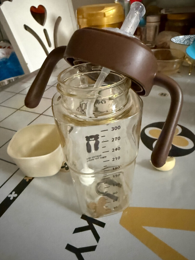 奶瓶