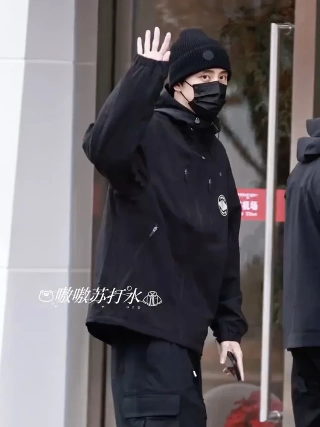 降温不慌！跟敖瑞鹏学穿搭准没错