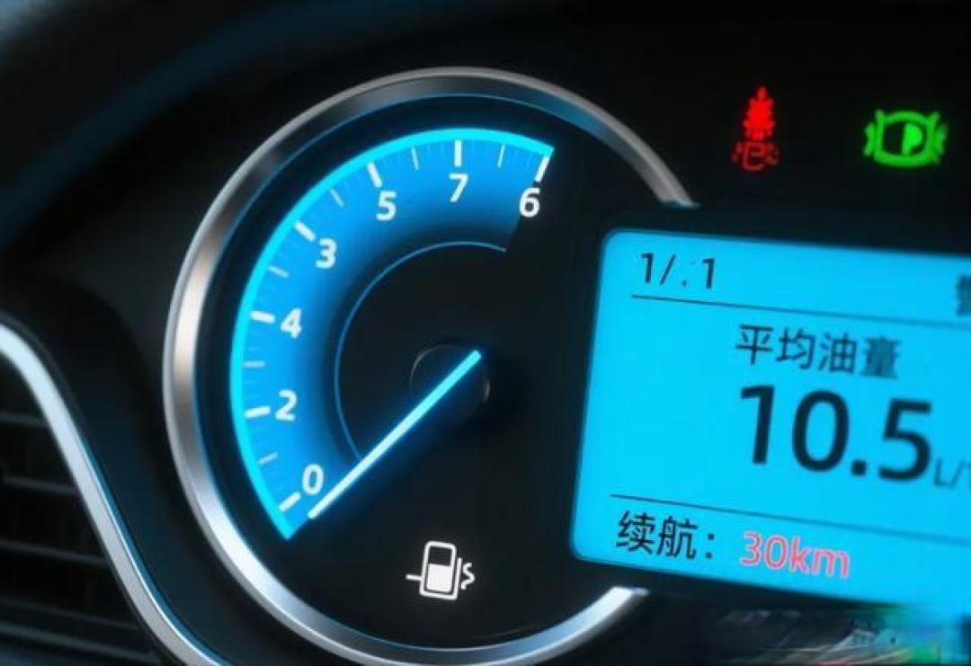 油门一踩一松的真相:技术菜还是省油高手行为?