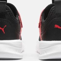 彪马童鞋：魔术贴设计轻便透气