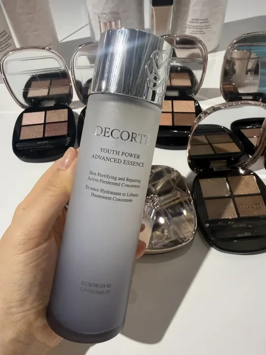 黛珂高机能抗老化妆水说明会