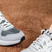 安德玛Phantom Lux运动鞋深度测评