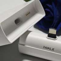 iWALK字母胶囊充电宝，13500mah大容量，我口袋里全能充电小管家