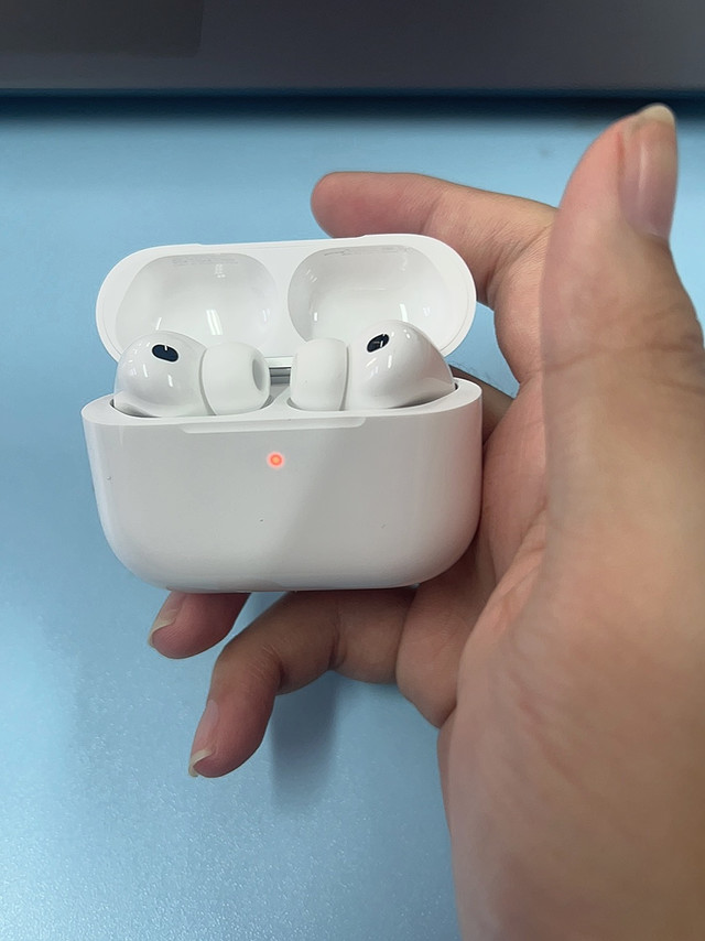 地铁秒变歌剧院！Apple AirPods Pro3用空间音频偷走你的耳朵
