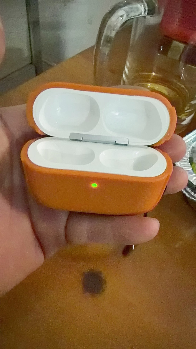 苹果蓝牙耳机
