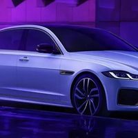 2025年11月中国汽车销量小幅回落