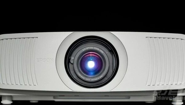 【鉴赏】Epson(爱普生) CH-LS9000W：4K/120Hz激光客厅大画面投影新选择