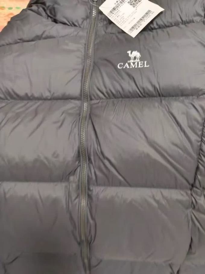 骆驼运动羽绒服
