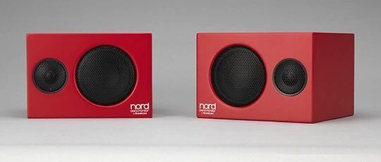 键盘音箱测评：实用 VS 颜值，ADAM T5V 与 Nord Piano Monitor 的抉择