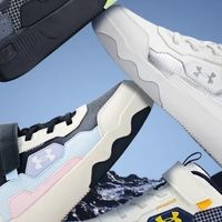 安德玛童鞋：轻便透气设计