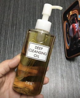 DHC卸妆油经典之选，乳化彻底不闷痘