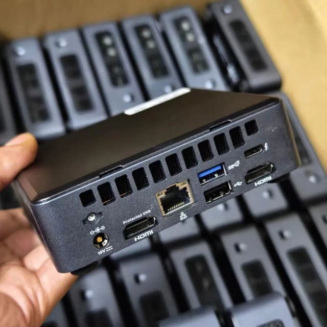 英特尔mini矿渣机是'性价比神机'还是'电子垃圾'？300+用户观点大PK