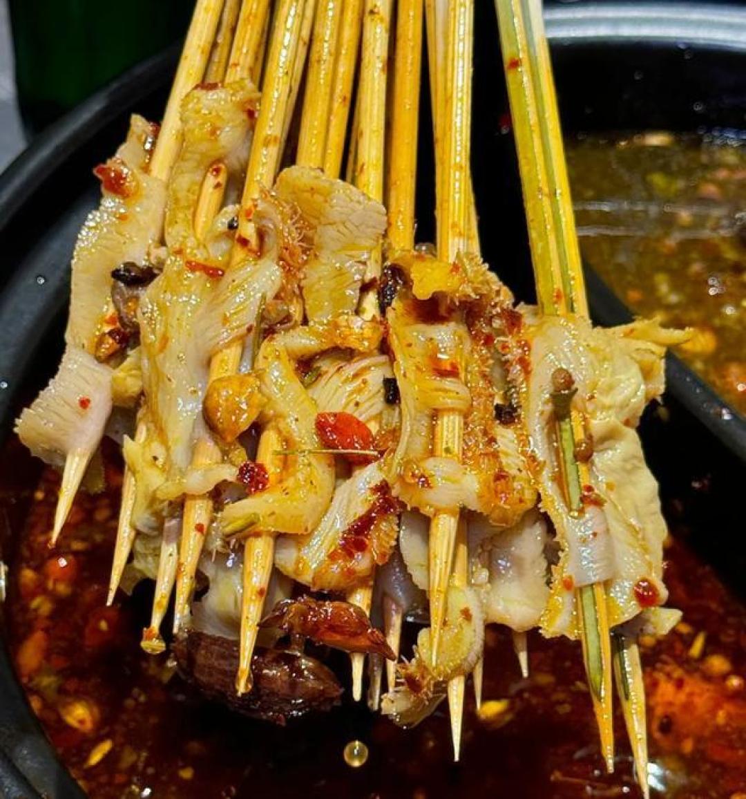 伊拉克老王洛阳觅食，十字街只是前菜，本地老巷和汤才是灵魂