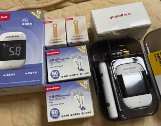 鱼跃921血糖仪：精准低痛家用