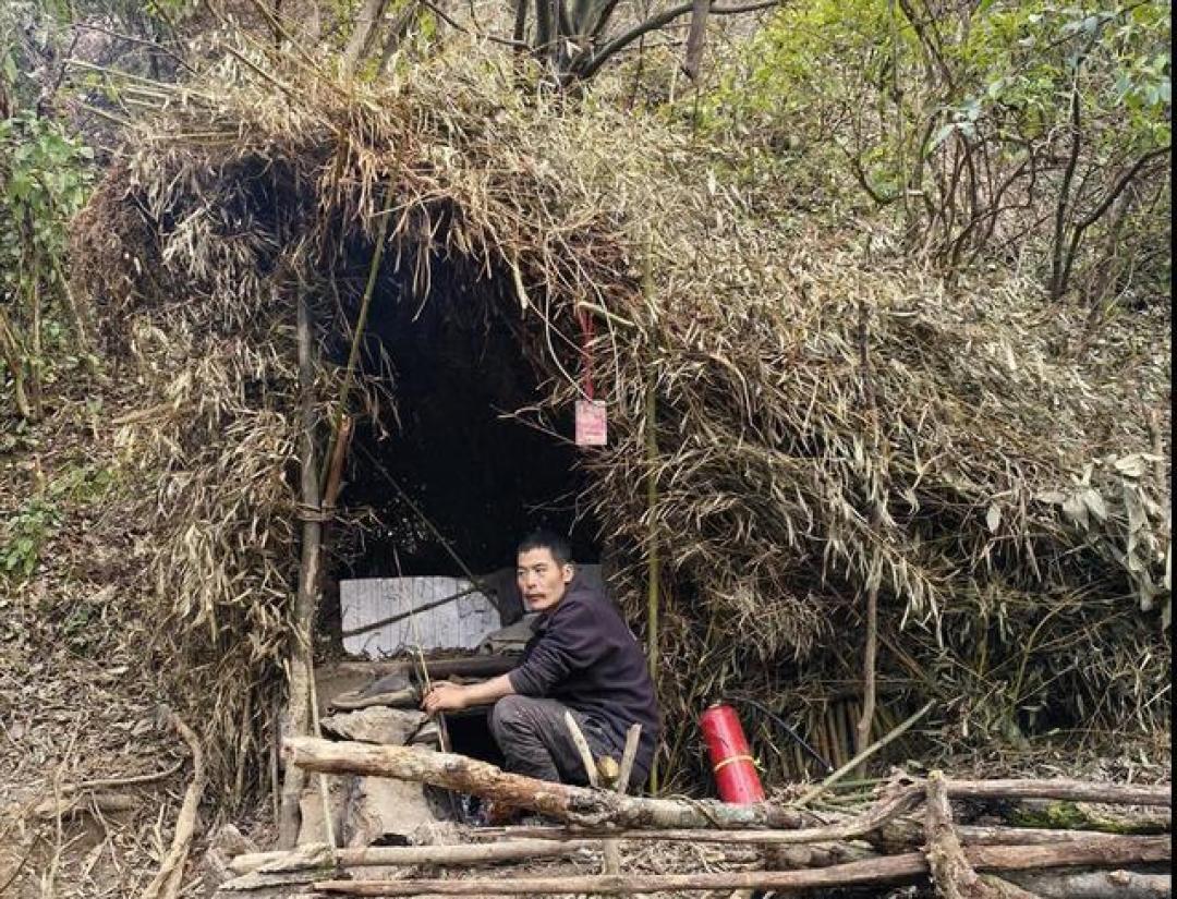 《荒野求生》刀疤哥距2000元奖金只差一天，遗憾退赛！