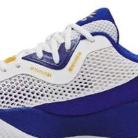 安德玛篮球鞋：舒适与性能兼备