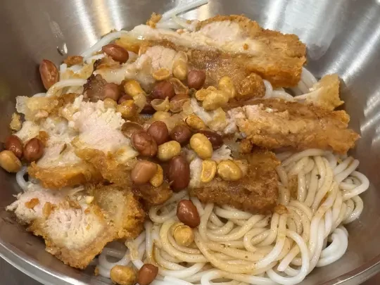 黄鸿发