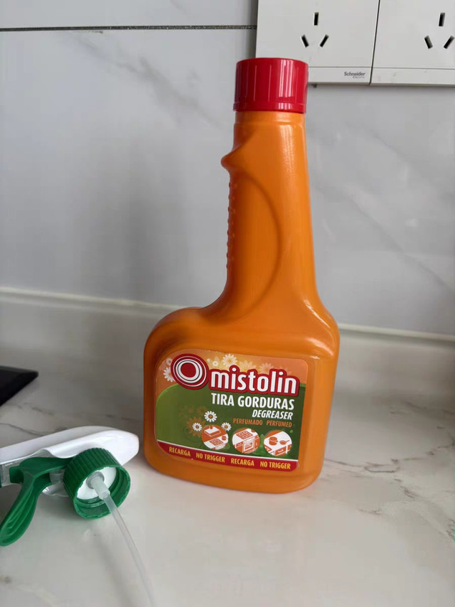 聚餐后厨房焕新，Mistolin油污清洁剂