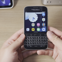 黑莓Q30 Passport值得买吗？1999元复刻机引两派激辩