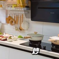 小厨房逆袭！L型布局+平价收纳，巴掌大空间井井有条