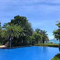 三亚度假选奢华酒店还是小众体验？我们汇总了127位用户真实观点，答案在这