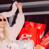 太有钱！希尔顿大小姐花2.8万扫货名创优品，这还是我认识的“平价战斗机”吗？