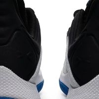 CURRY HOVR SPLASH 2：时尚与实战兼备