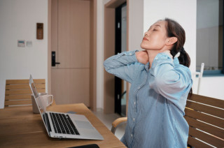 告别久坐酸痛，打工人的办公室身心救赎计划