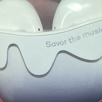 蓝牙耳机新体验，密语豆惊艳登场！