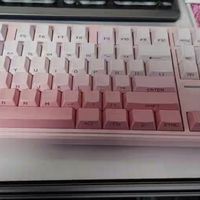 前行者V80键鼠套装：静音办公游戏两不误