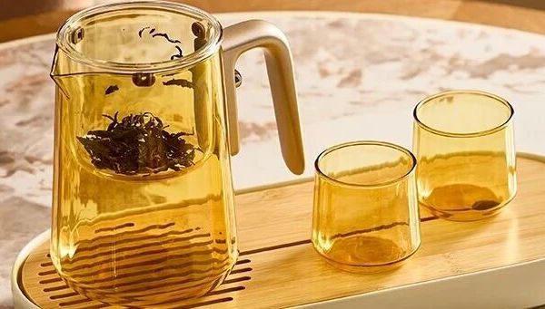 泡茶何必将就？康宁餐具一次给出三种答案。