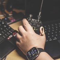 无线电小众爱好：沙沙电波里的专属热闹