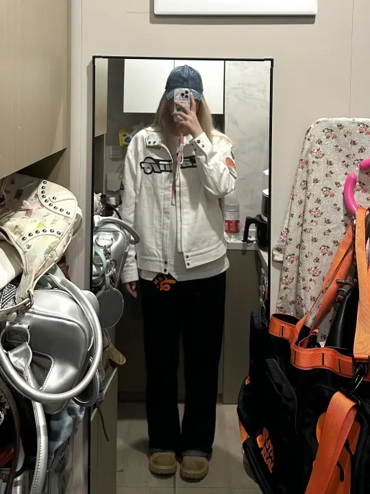 感觉两件都一般，但等了2个月退掉又不甘心😭