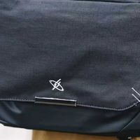 姐妹们！发现通勤神包！一包搞定所有尴尬！