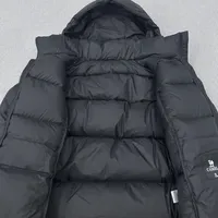 骆驼冬季外套：保暖性与设计感，用户观点大碰撞