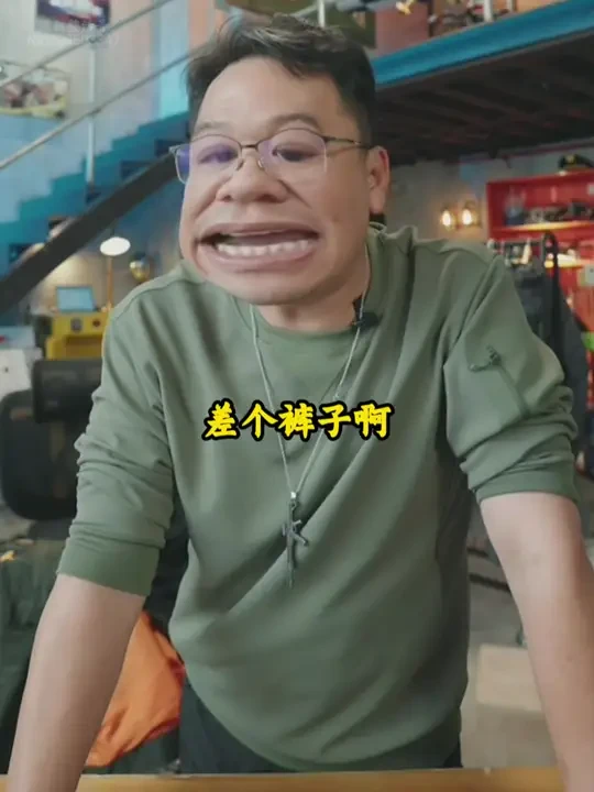 漠叔推荐保暖软壳裤，加绒加厚保暖，而且防风防泼水，质感非常细腻柔软亲肤，版型很好，休闲穿商务穿户外穿都很ok#软壳裤 #加绒裤 #休闲裤 #保暖裤 #大漠叔叔