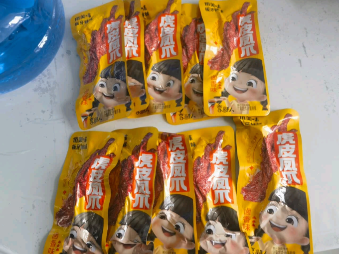 俏美味鸡鸭零食