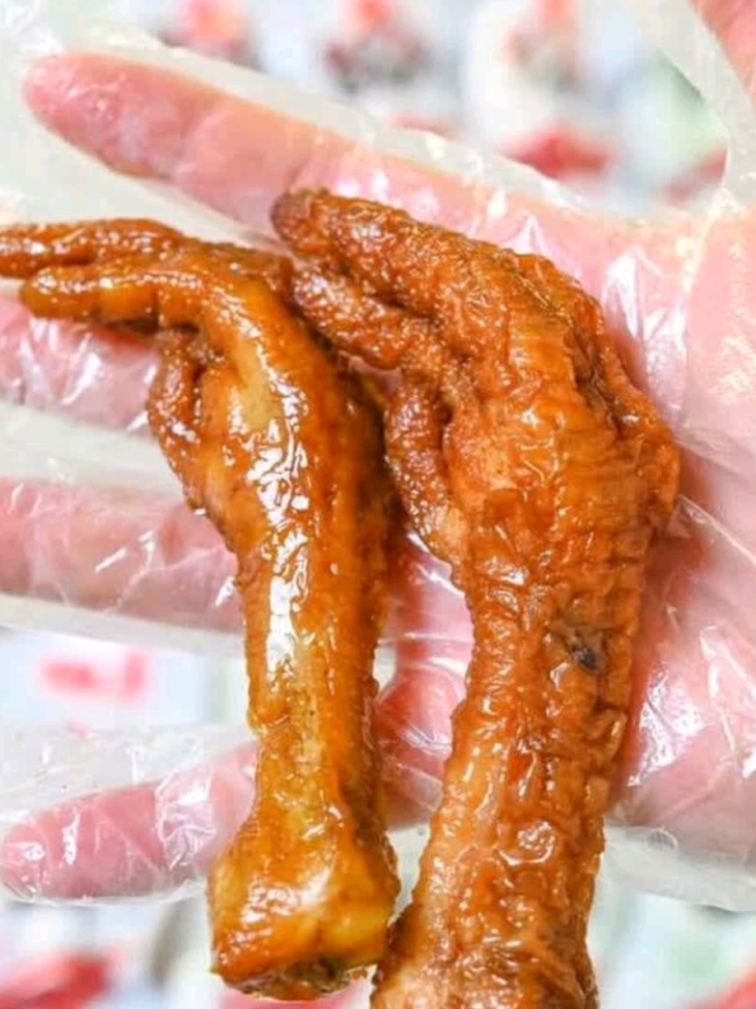 俏美味鸡鸭零食