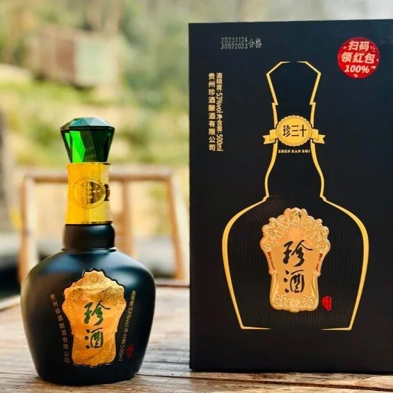 酱香型白酒的“高分选手”，如何成就一杯可以喝的老酒？珍酒珍三十价格多少钱一瓶？