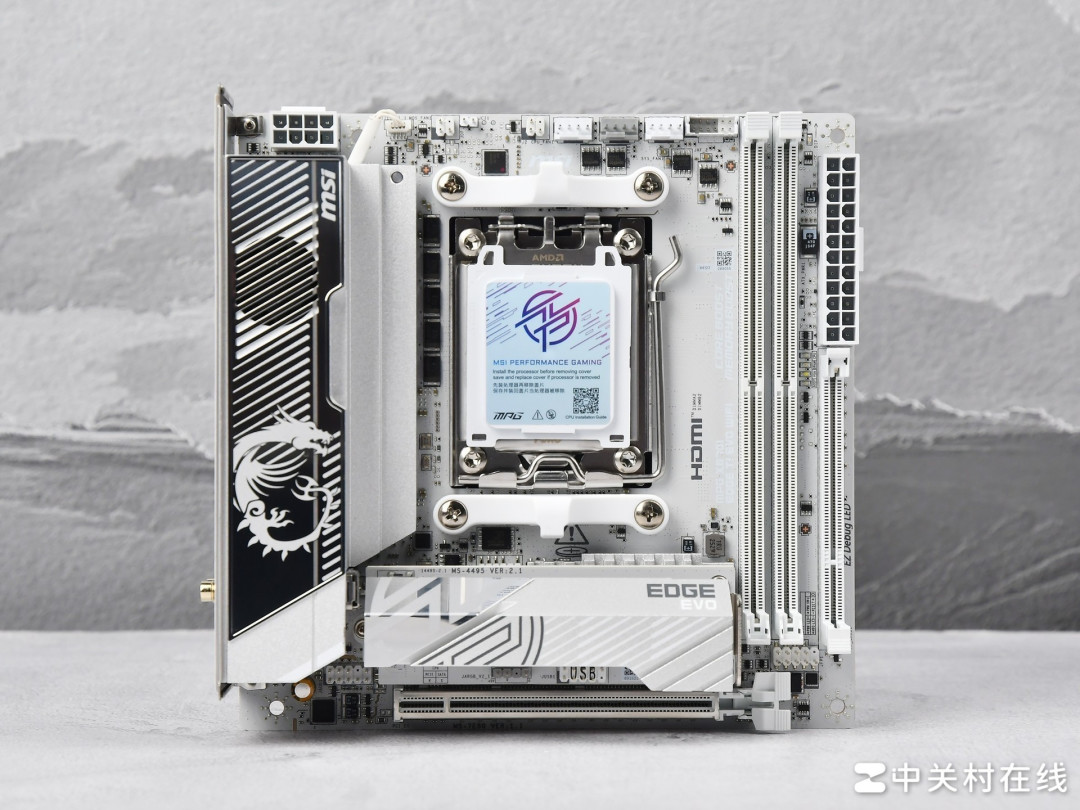 板型小 拓展性能夯 微星 MPG X870I EDGE TI EVO WIFI 刀锋 钛主板评测