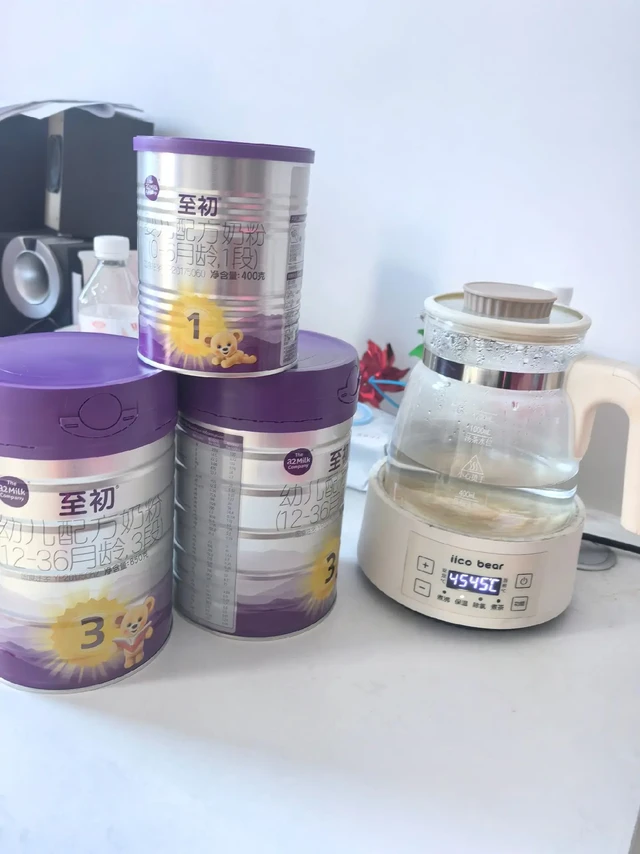 “四脚吞金兽" 
在选奶的路上转奶的路上可谓是 踩了不少坑 要么就是泡上  只喝几口  要么就是  喝了不太适应  选不对真是又费钱又闹心！试了几款，终于买到一款合适自己宝宝的口粮了  a2至初  起