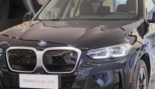 宝马放下“尊严”，豪华中型SUV从40.5万降至19万，性价比确实高！