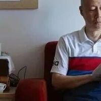 重庆一大爷火了，不拖累子女，蜗居43㎡小屋，那叫一个岁月静好