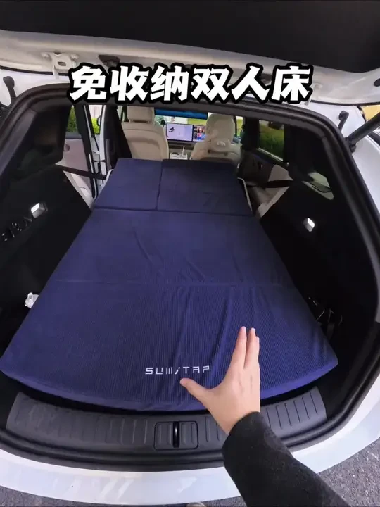 免收纳的理想床垫！10秒打开后备箱双人床模式。 可拆洗设计，海绵床垫，支撑足，支持过夜！
#理想汽车 #理想i6 #理想L6