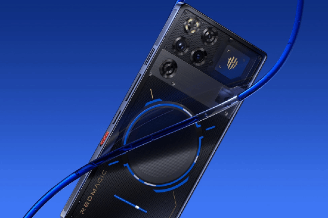 红魔力保24GB+1TB机型供应 面对存储涨价挑战